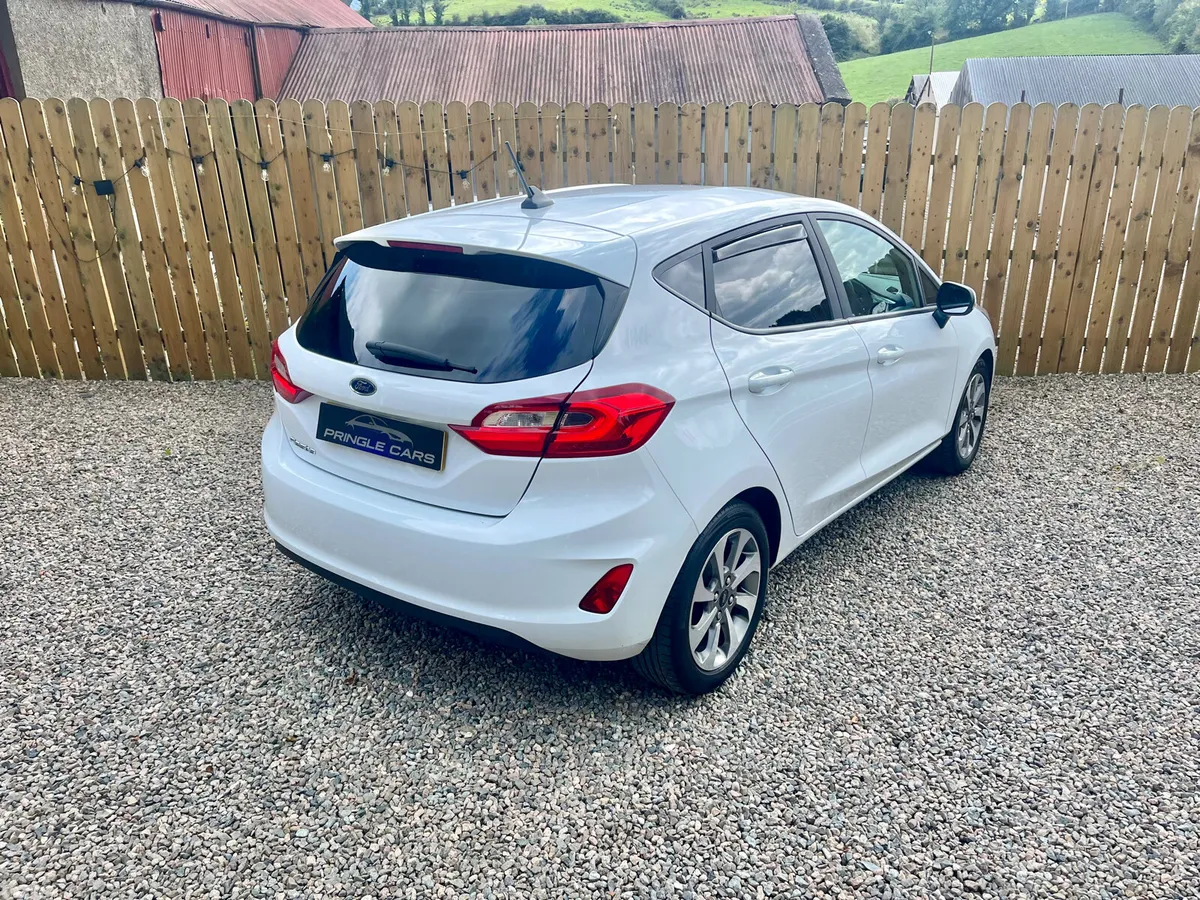 Ford Fiesta Hatchback, Petrol, 2020, White