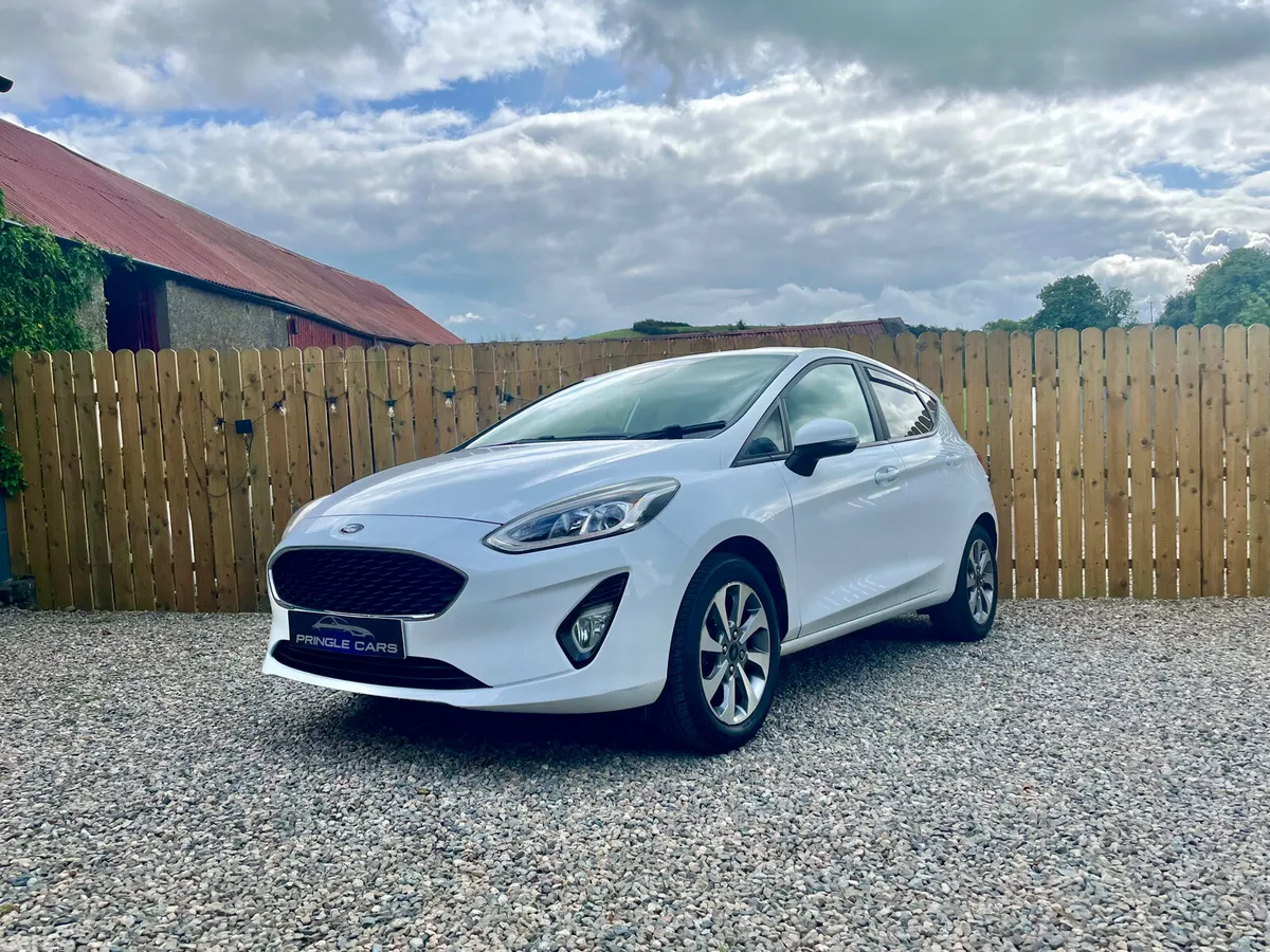 Ford Fiesta Hatchback, Petrol, 2020, White