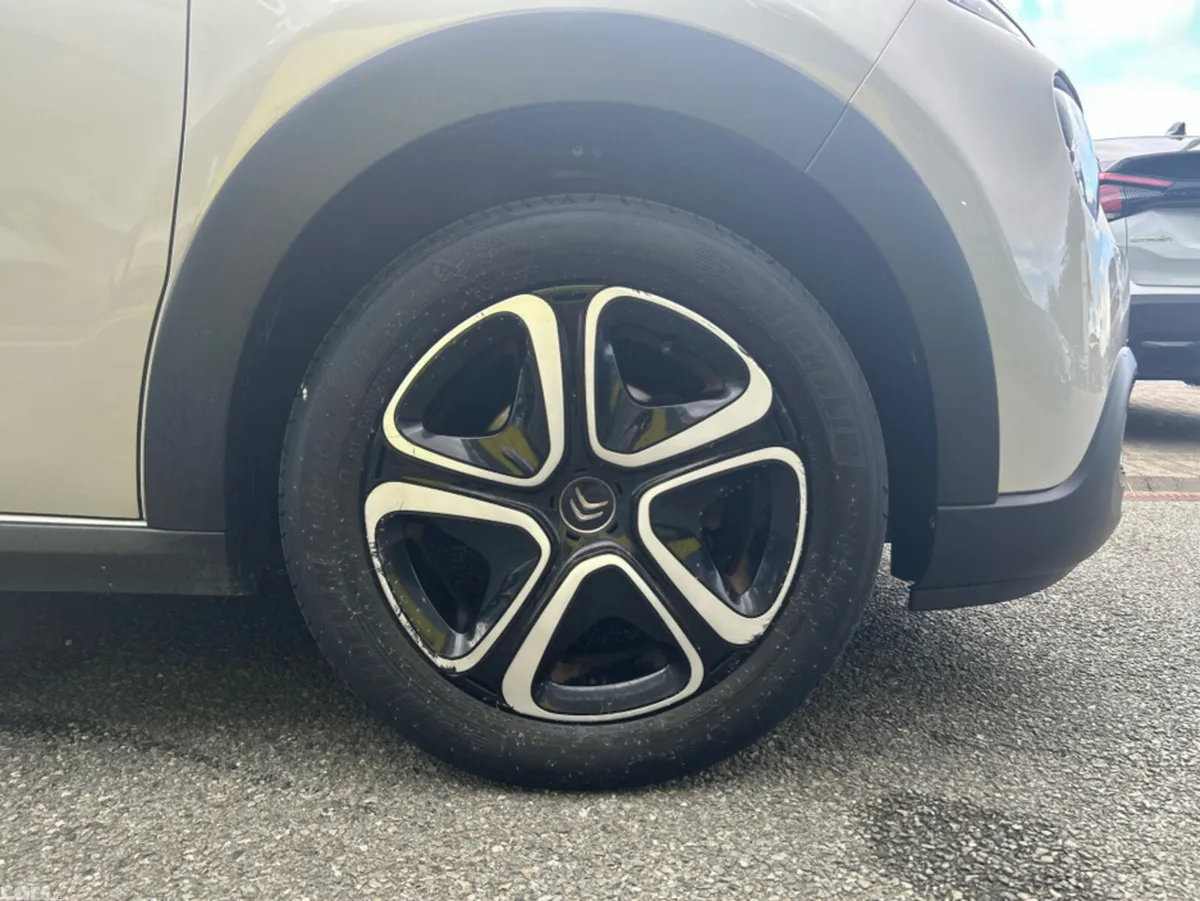 Citroen C3 Hatchback, Petrol, 2022, Grey