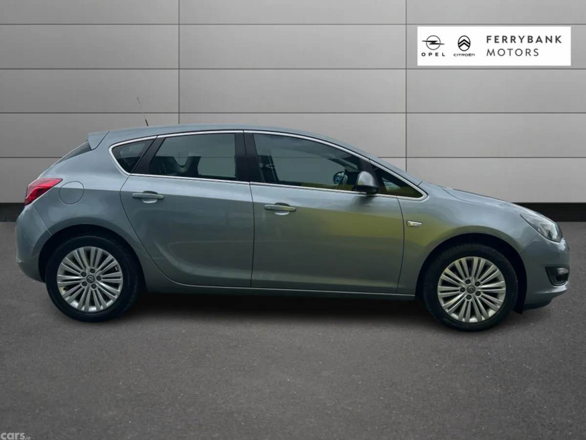 Opel Astra Hatchback, Diesel, 2015, Silver