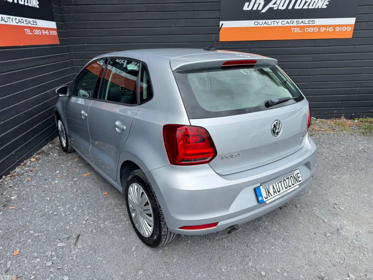 Volkswagen Polo Hatchback, Petrol, 2015, Silver
