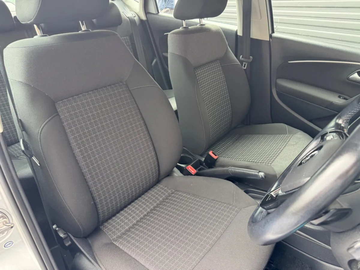 Volkswagen Polo Hatchback, Petrol, 2015, Silver