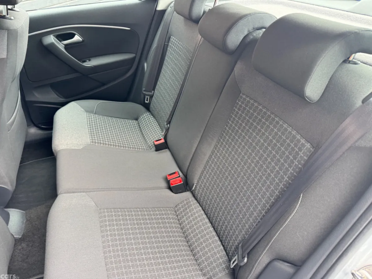 Volkswagen Polo Hatchback, Petrol, 2015, Silver