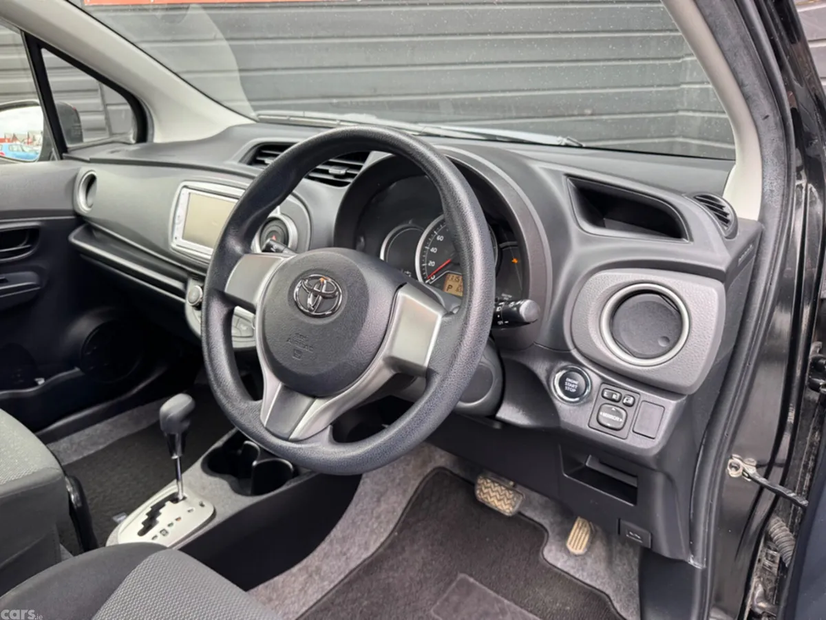 Toyota Yaris Hatchback, Petrol, 2013, Black