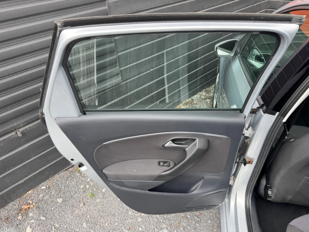 Volkswagen Polo Hatchback, Petrol, 2015, Silver