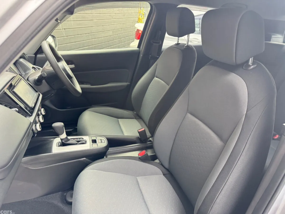 Honda Fit Hatchback, Petrol Hybrid, 2020, Grey