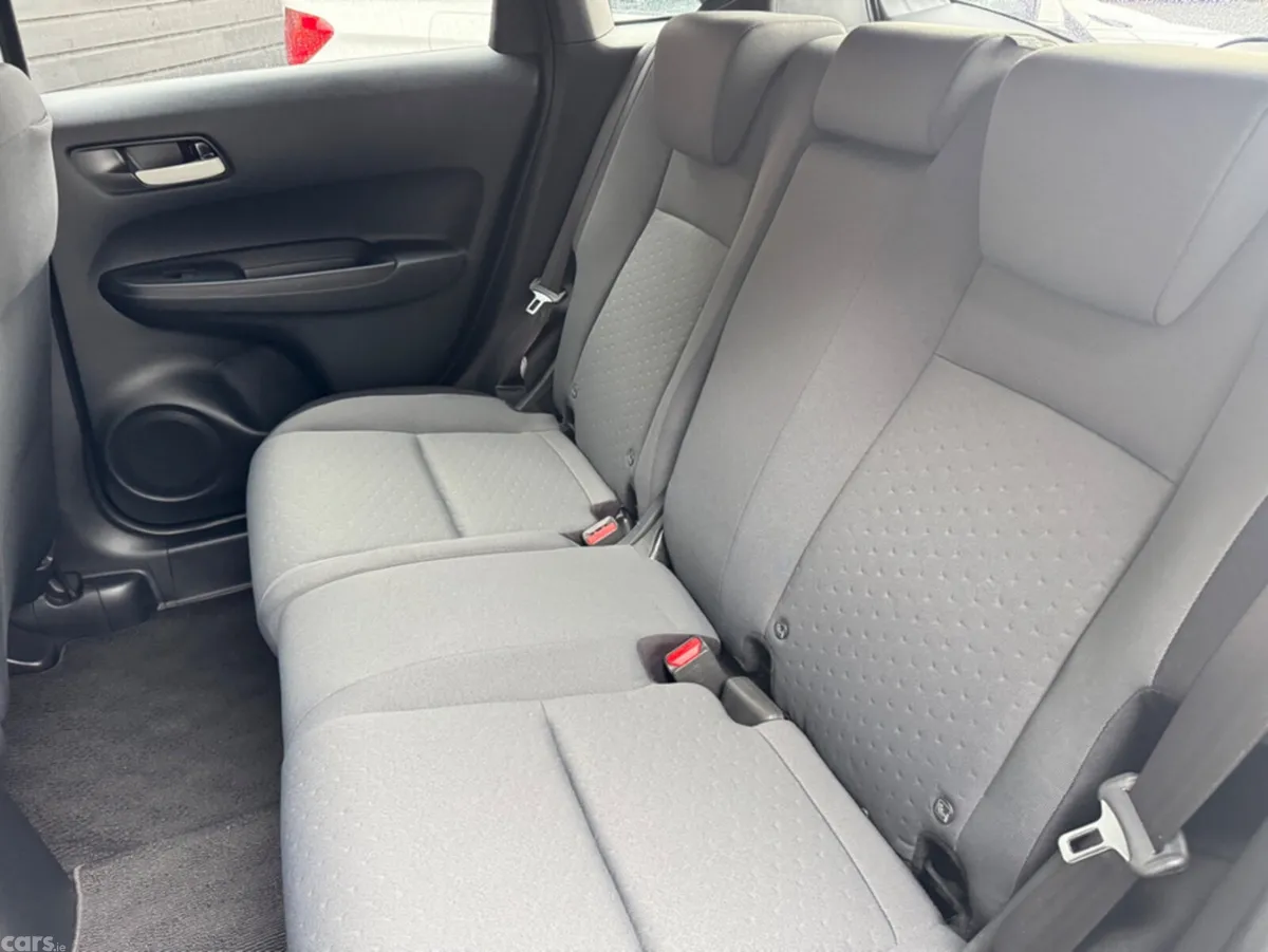 Honda Fit Hatchback, Petrol Hybrid, 2020, Grey