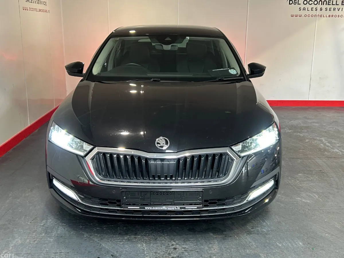 Skoda Octavia Hatchback, Diesel, 2023, Black