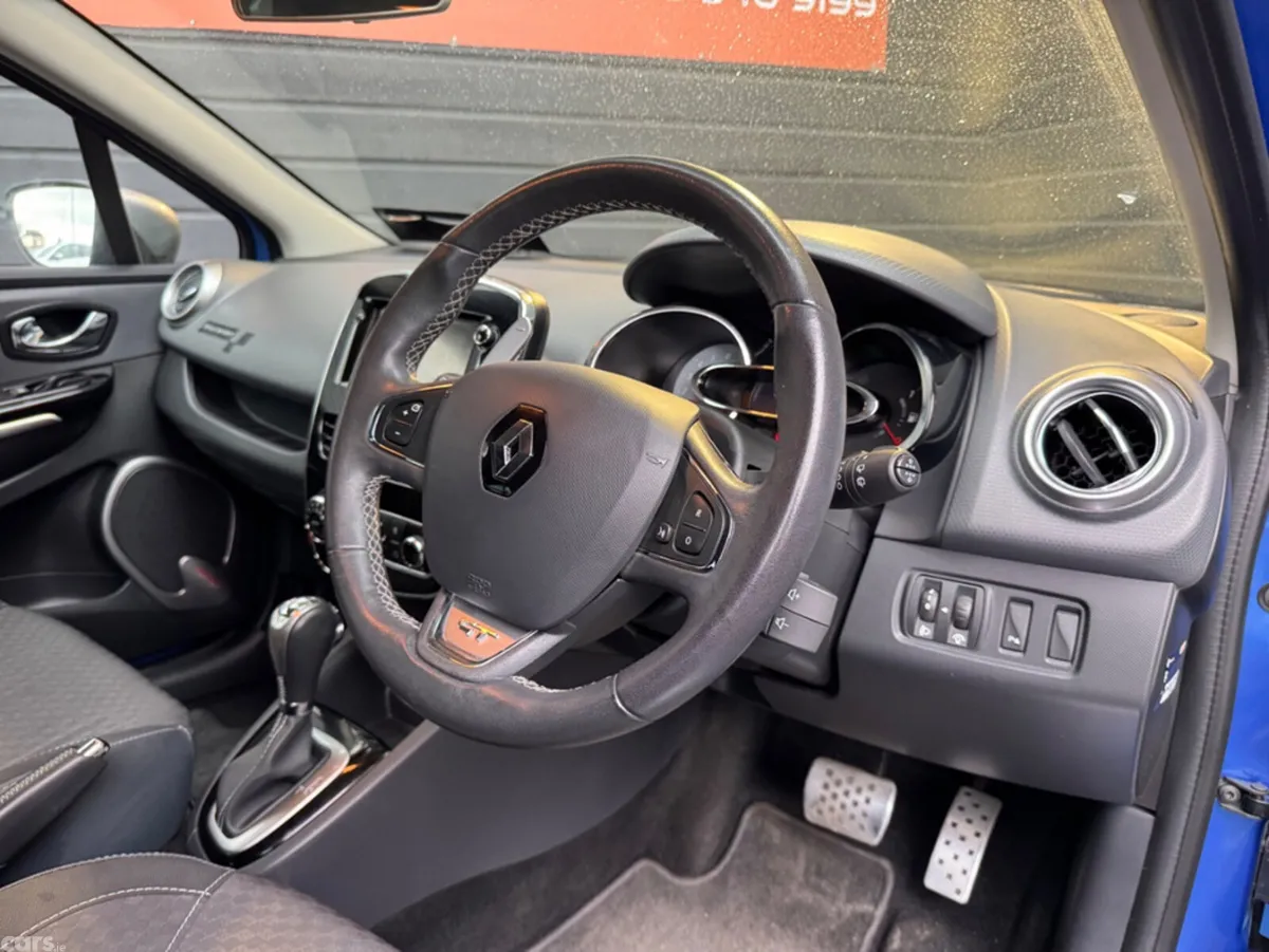 Renault Clio Hatchback, Petrol, 2014, Blue