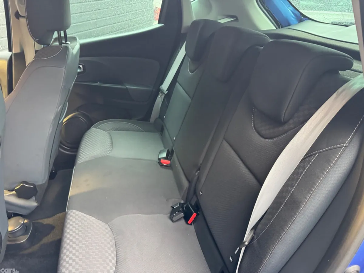 Renault Clio Hatchback, Petrol, 2014, Blue