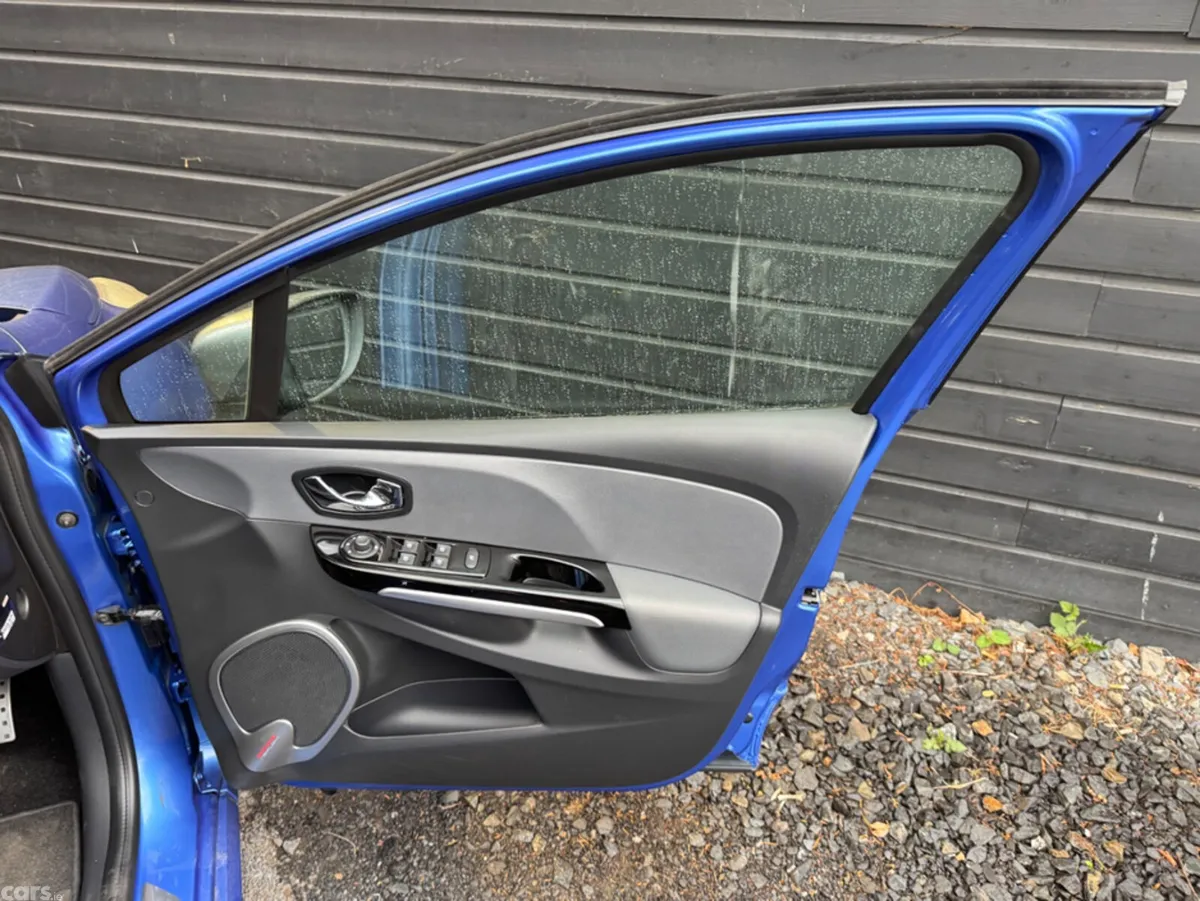 Renault Clio Hatchback, Petrol, 2014, Blue