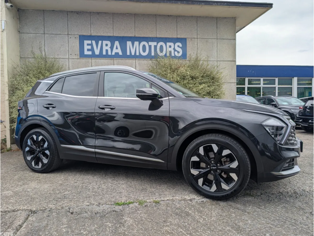 Kia Sportage MPV, Petrol Plug-in Hybrid, 2022, Black