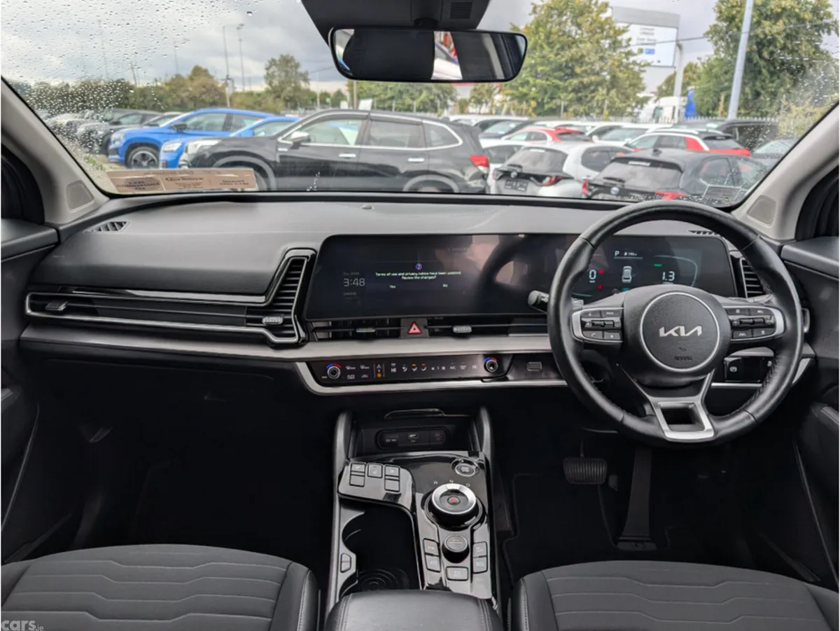 Kia Sportage MPV, Petrol Plug-in Hybrid, 2022, Black