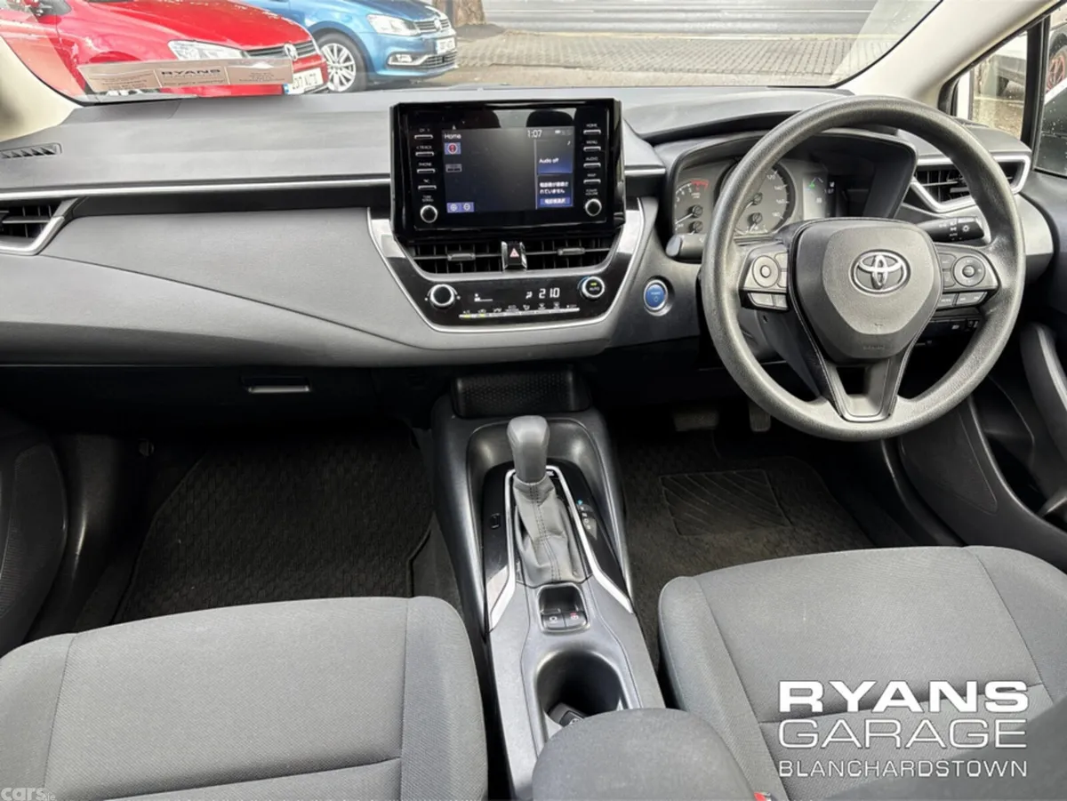 Toyota Corolla Saloon, Petrol Hybrid, 2021, White