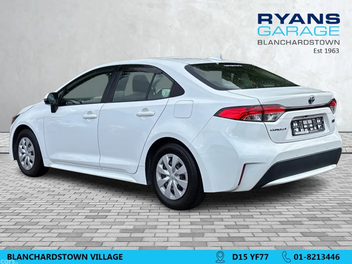 Toyota Corolla Saloon, Petrol Hybrid, 2021, White