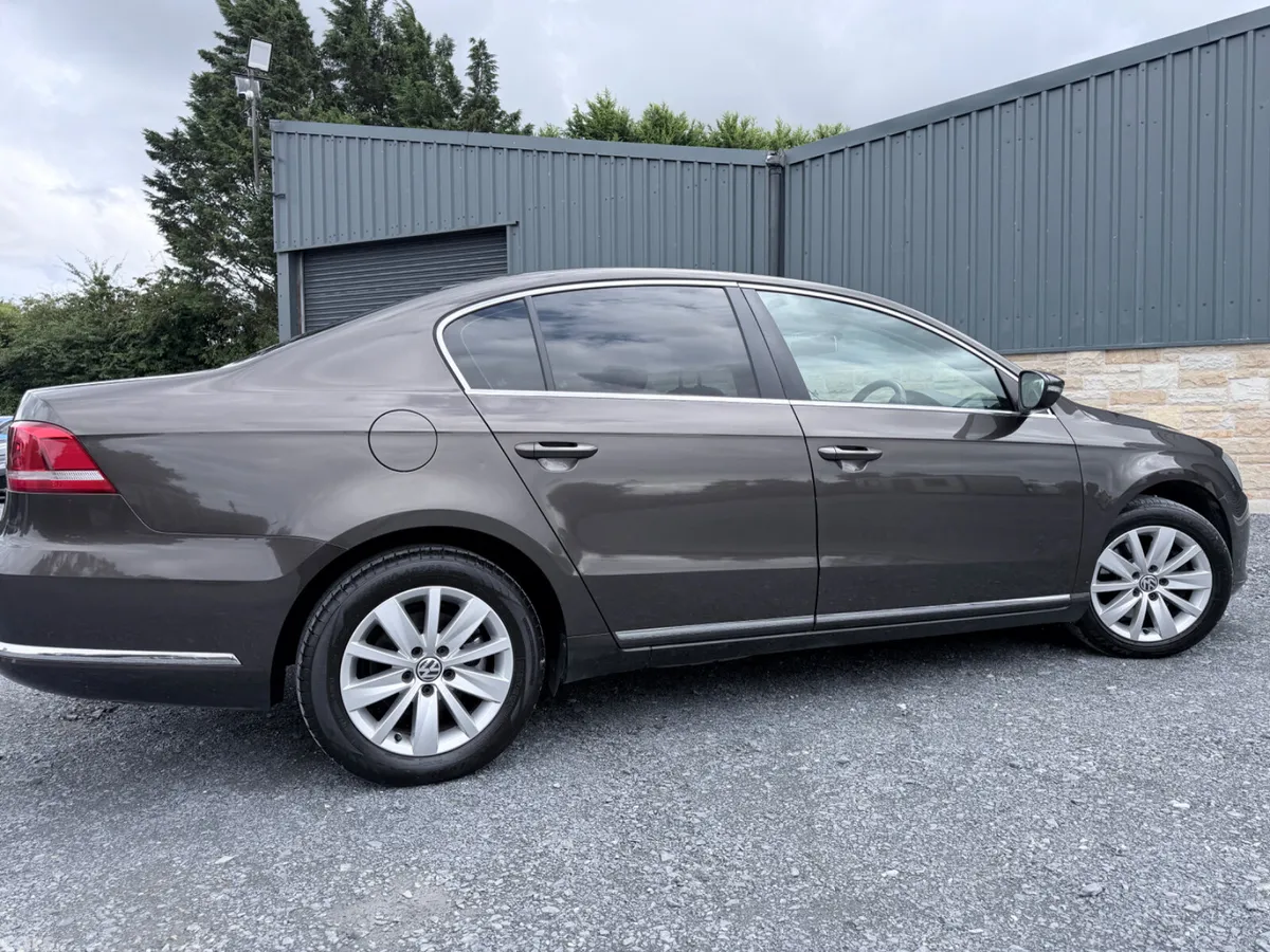 Volkswagen Passat Saloon, Diesel, 2014, Brown