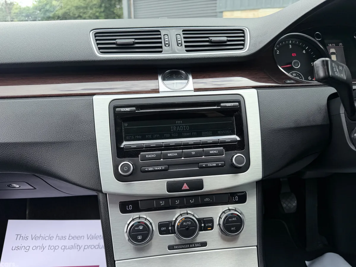 Volkswagen Passat Saloon, Diesel, 2014, Brown