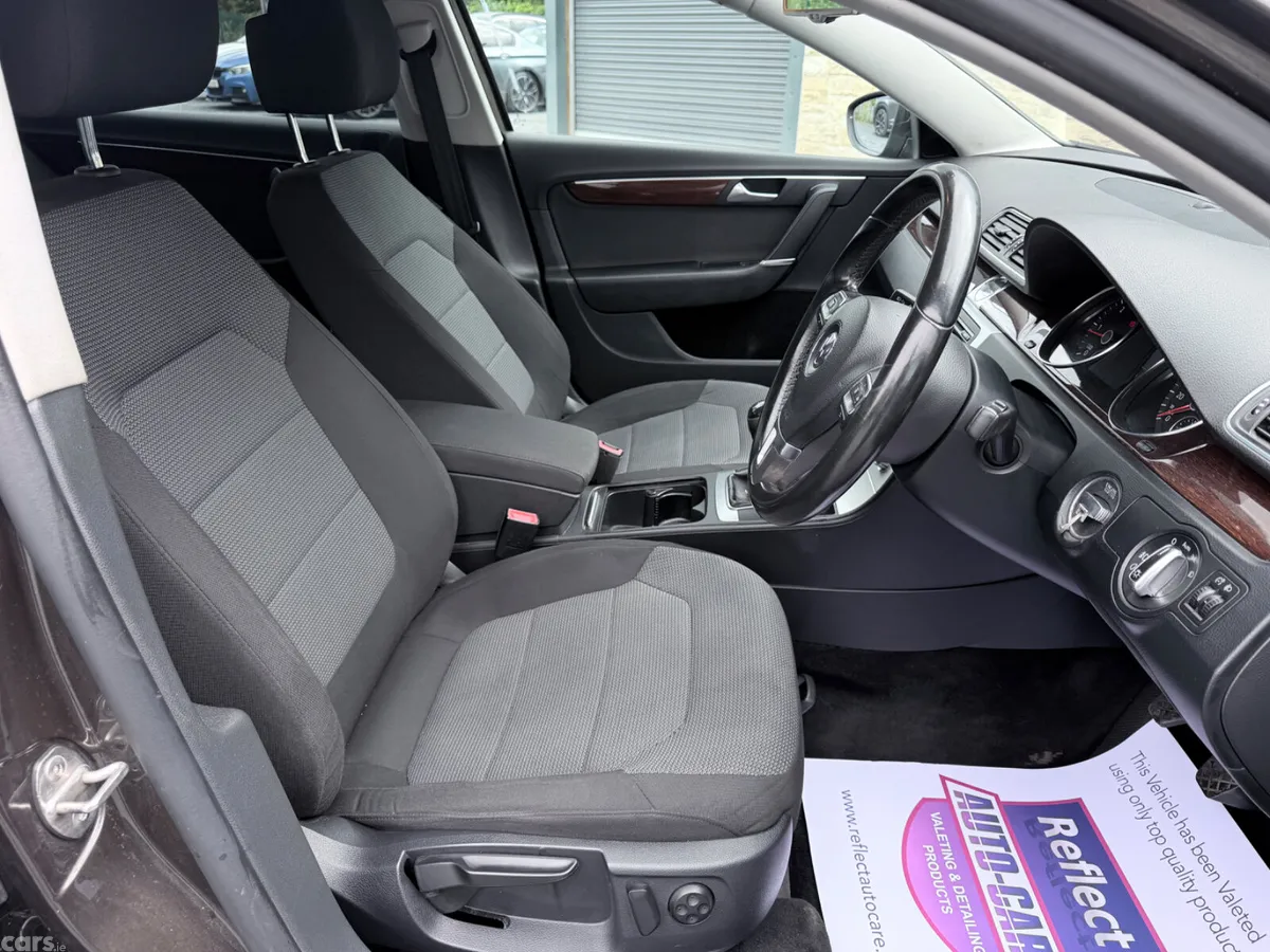 Volkswagen Passat Saloon, Diesel, 2014, Brown