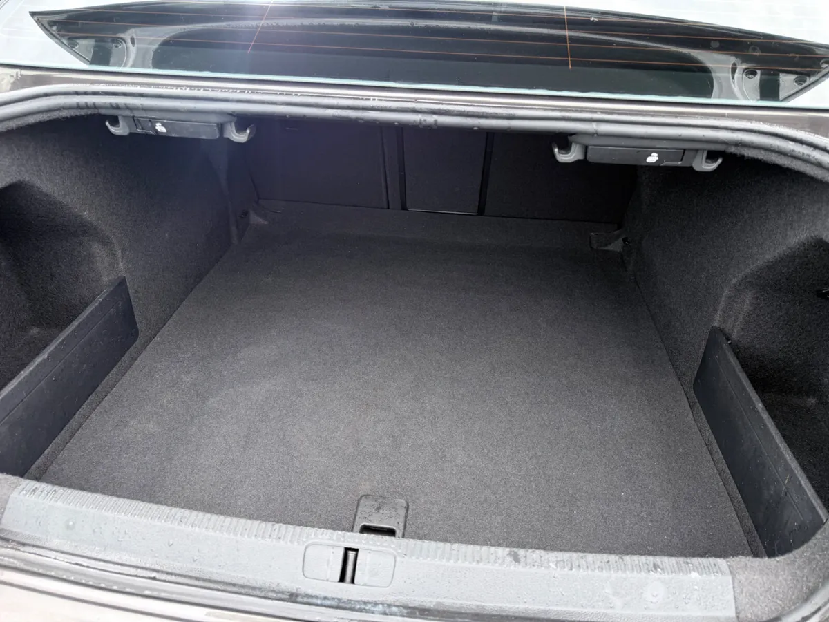 Volkswagen Passat Saloon, Diesel, 2014, Brown
