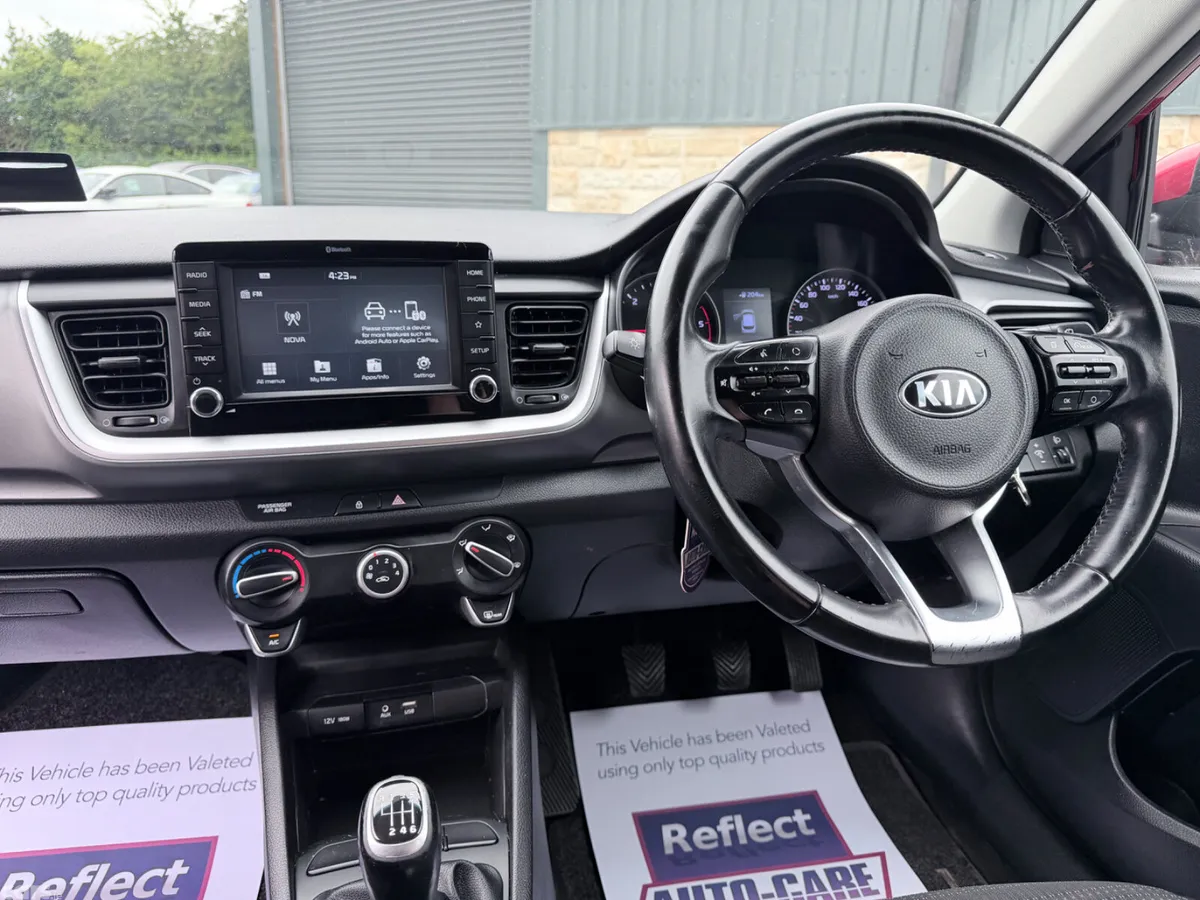 Kia Stonic Estate/Jeep, Diesel, 2019, Red