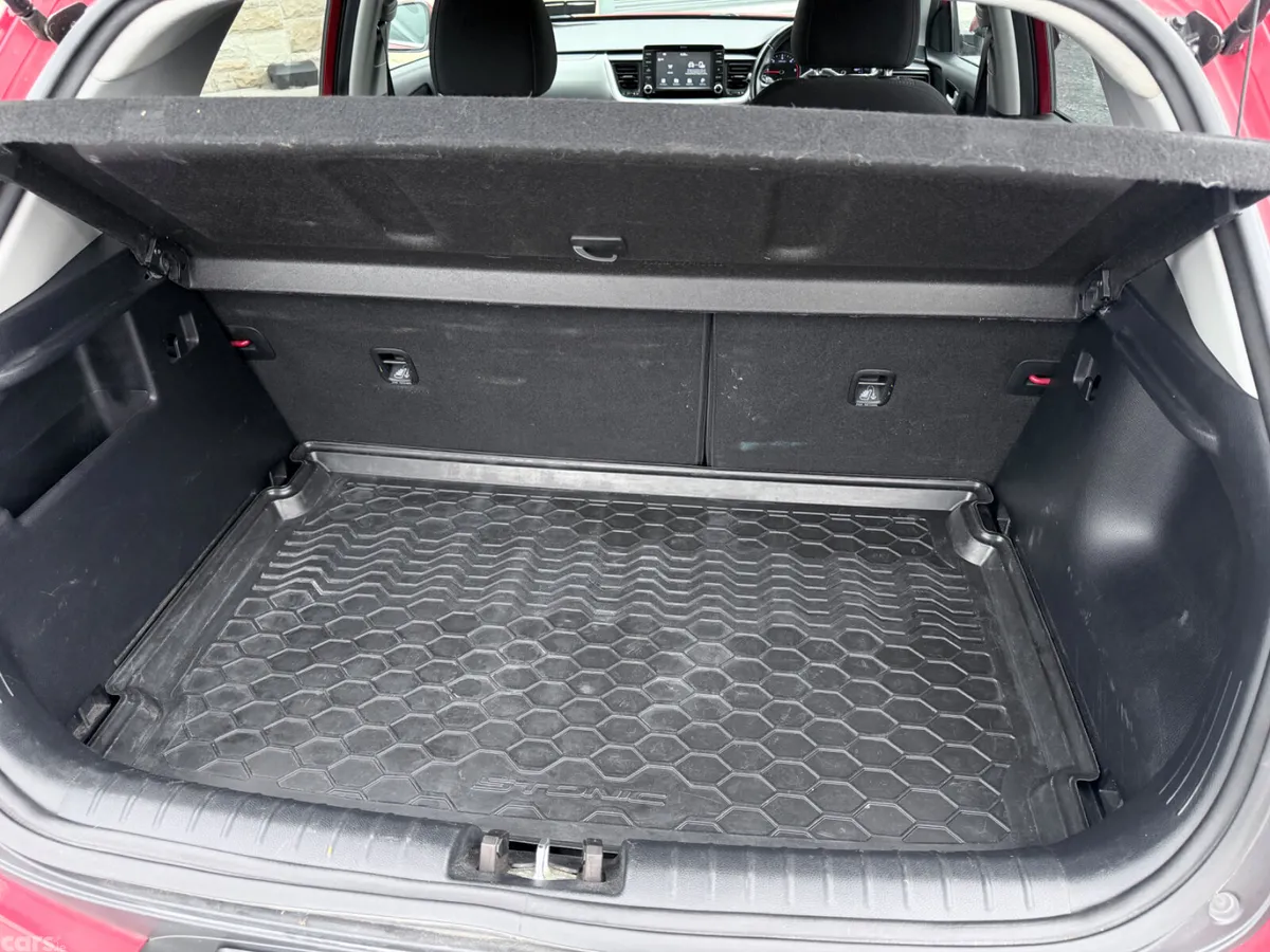 Kia Stonic Estate/Jeep, Diesel, 2019, Red