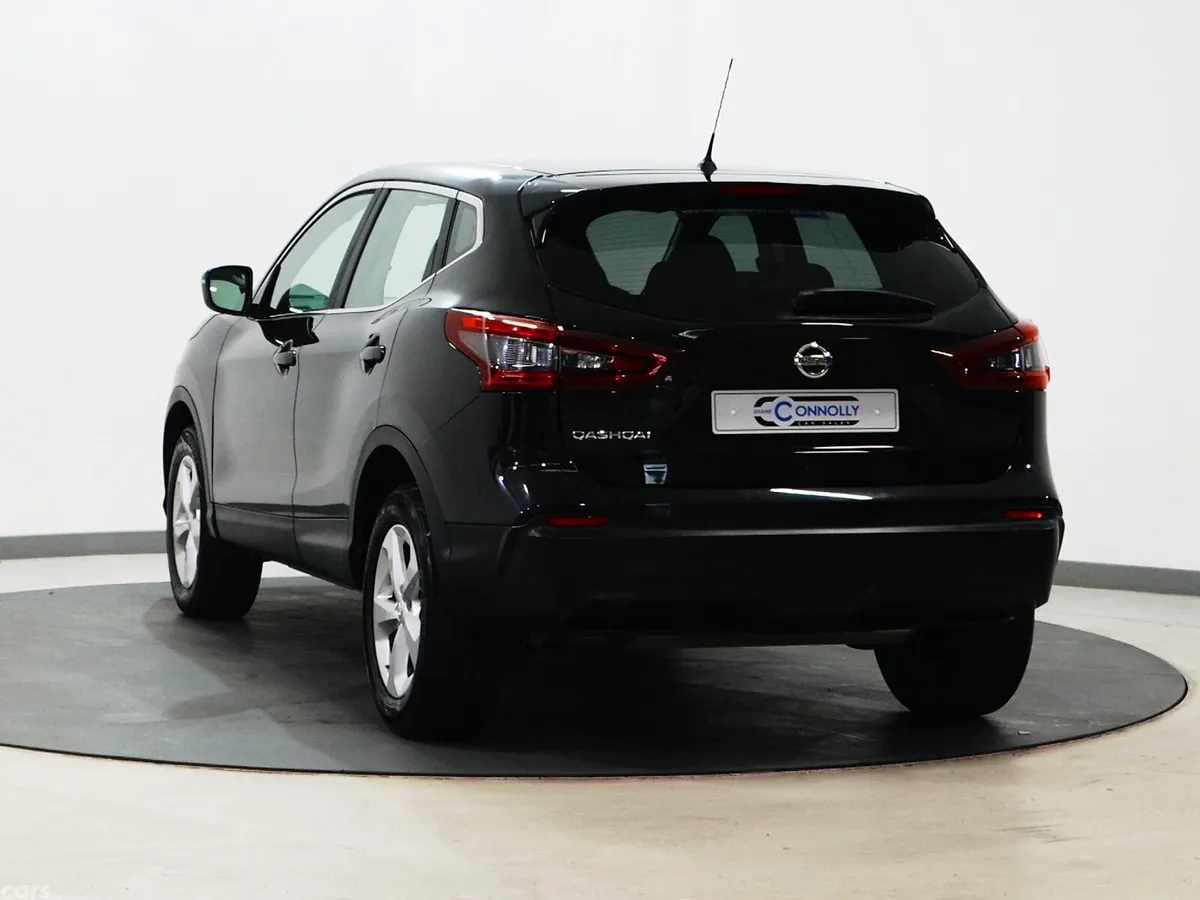 Nissan Qashqai SUV, Petrol, 2017, Black