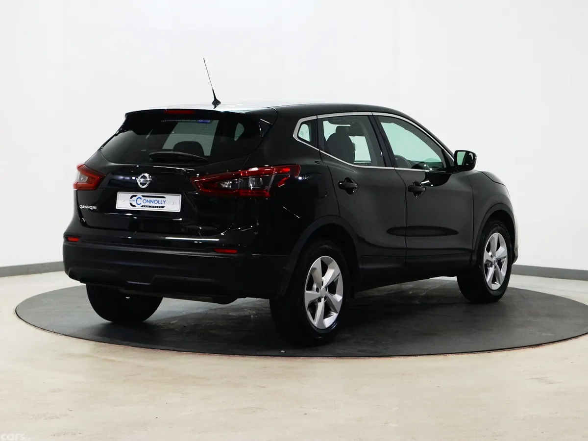 Nissan Qashqai SUV, Petrol, 2017, Black