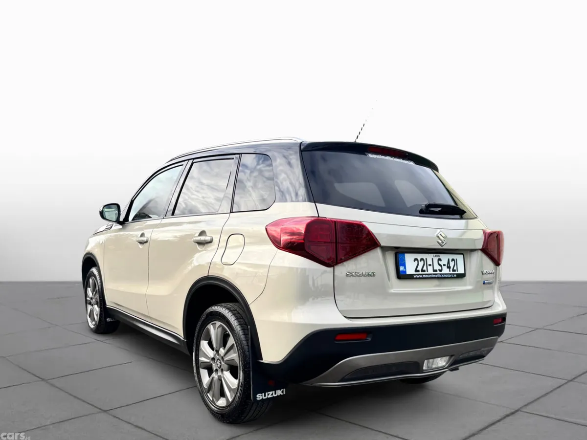 Suzuki Vitara SUV, Petrol, 2022, White