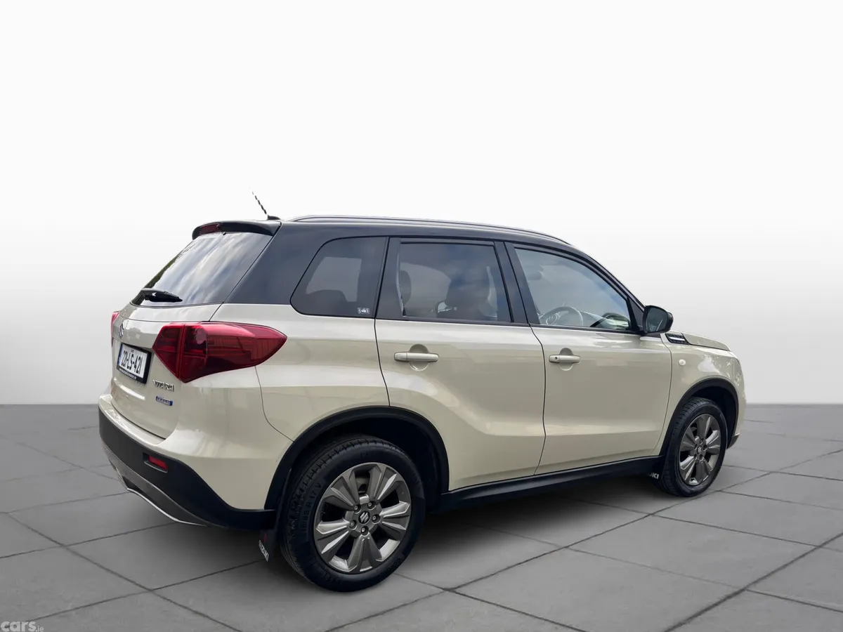 Suzuki Vitara SUV, Petrol, 2022, White
