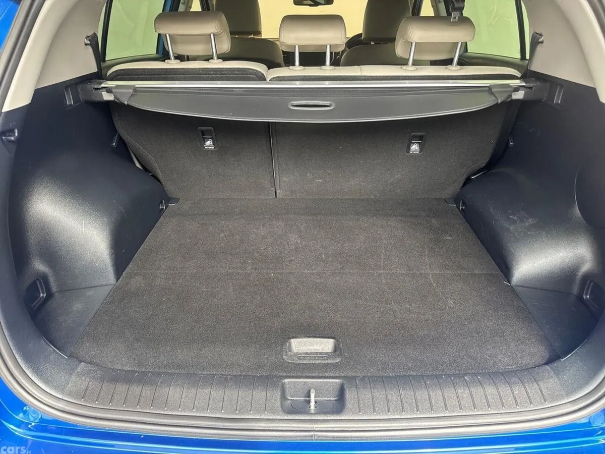 Kia Sportage SUV, Diesel Hybrid, 2021, Blue