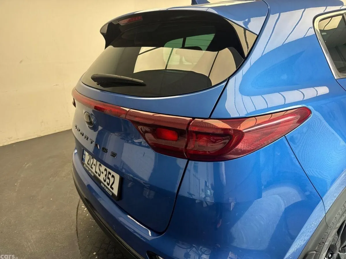 Kia Sportage SUV, Diesel Hybrid, 2021, Blue
