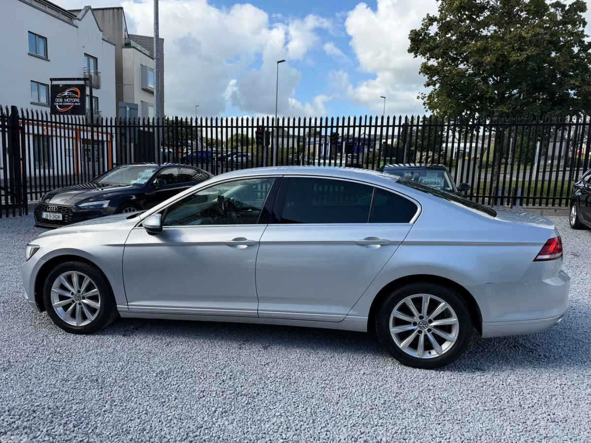 Volkswagen Passat Saloon, Diesel, 2019, Grey