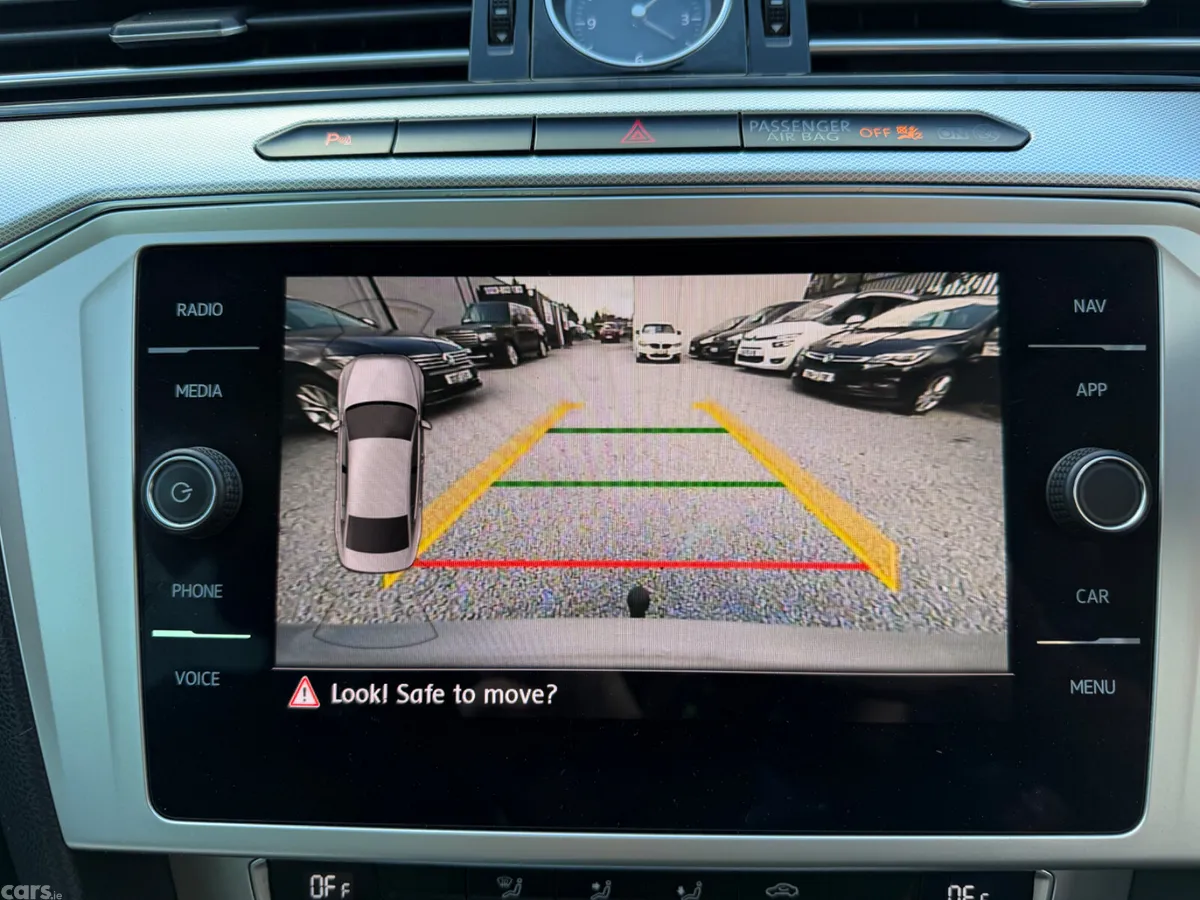 Volkswagen Passat Saloon, Diesel, 2019, Grey