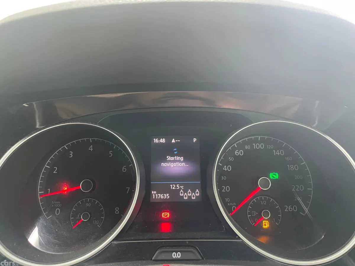 Volkswagen Touran MPV, Petrol, 2017, Blue