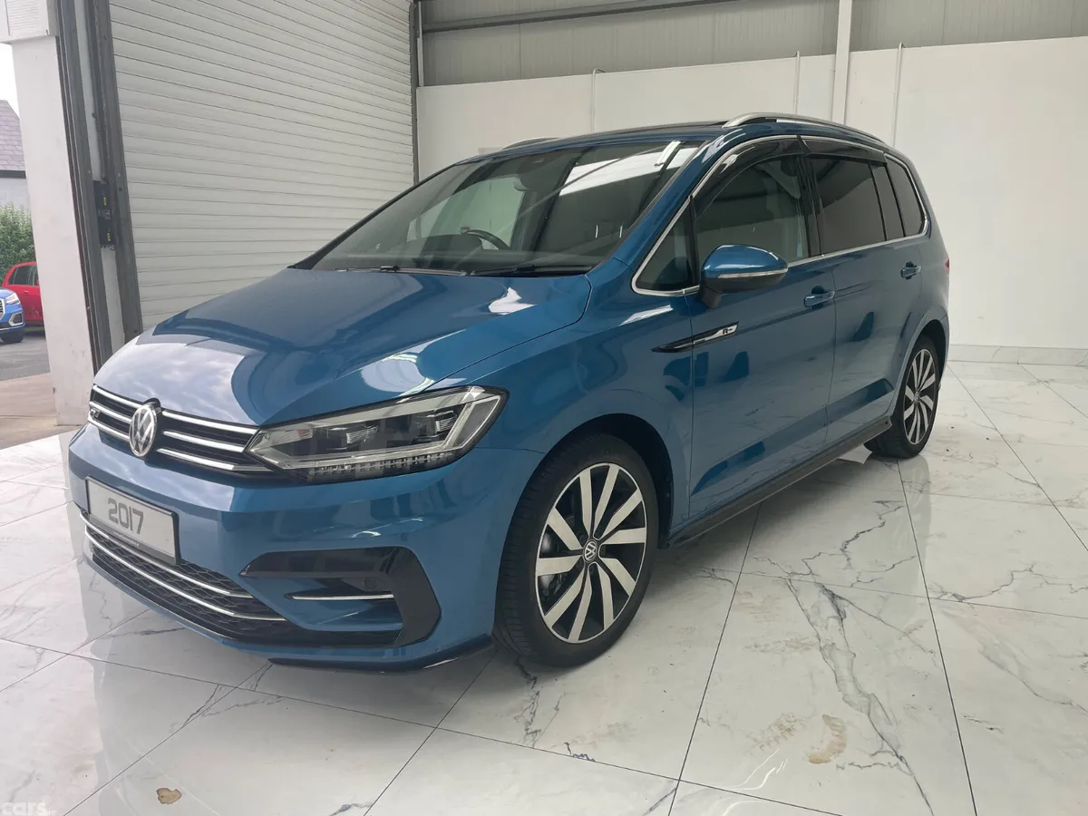 Volkswagen Touran MPV, Petrol, 2017, Blue
