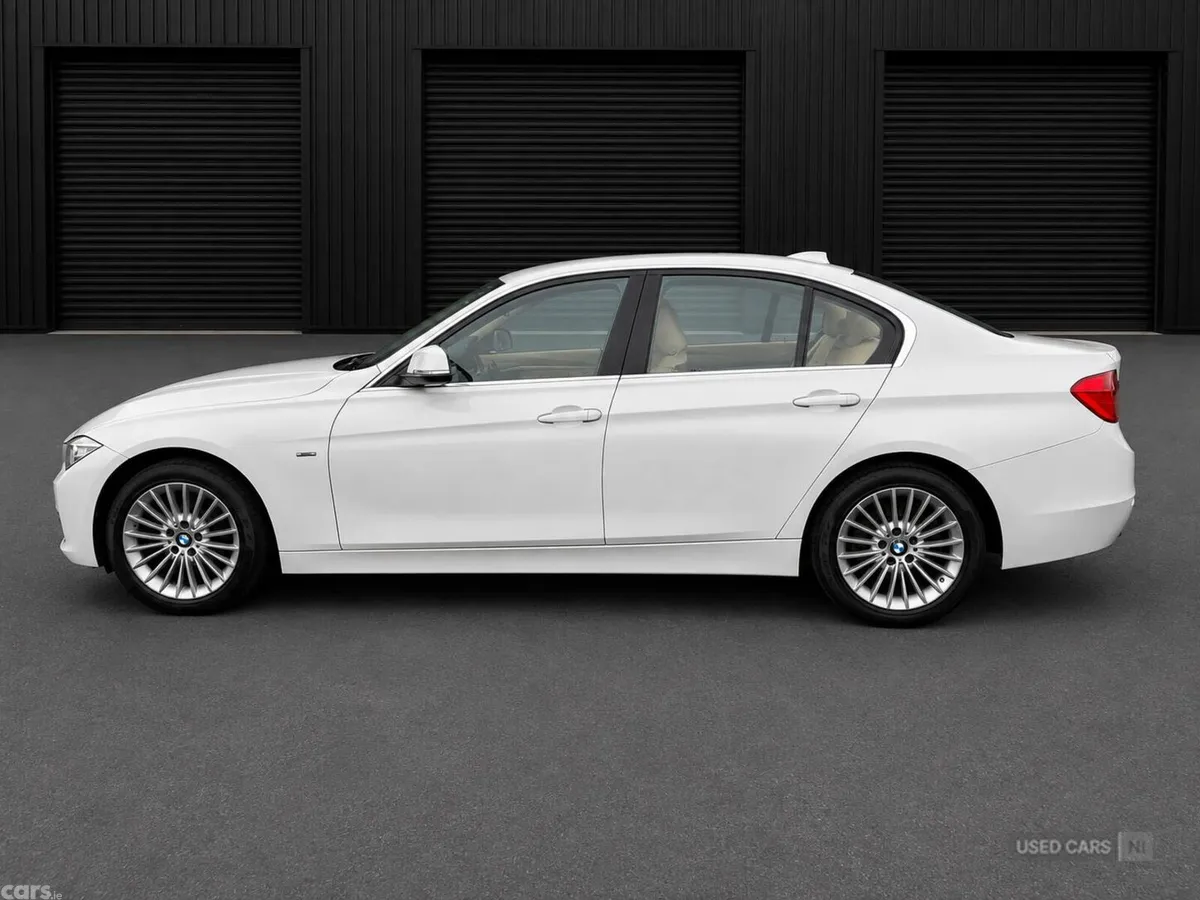 BMW 3-Series , Petrol, 2013, White
