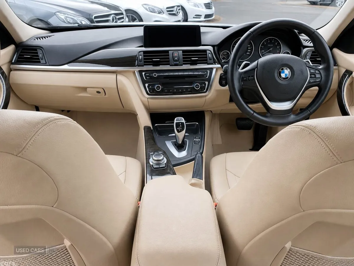 BMW 3-Series , Petrol, 2013, White