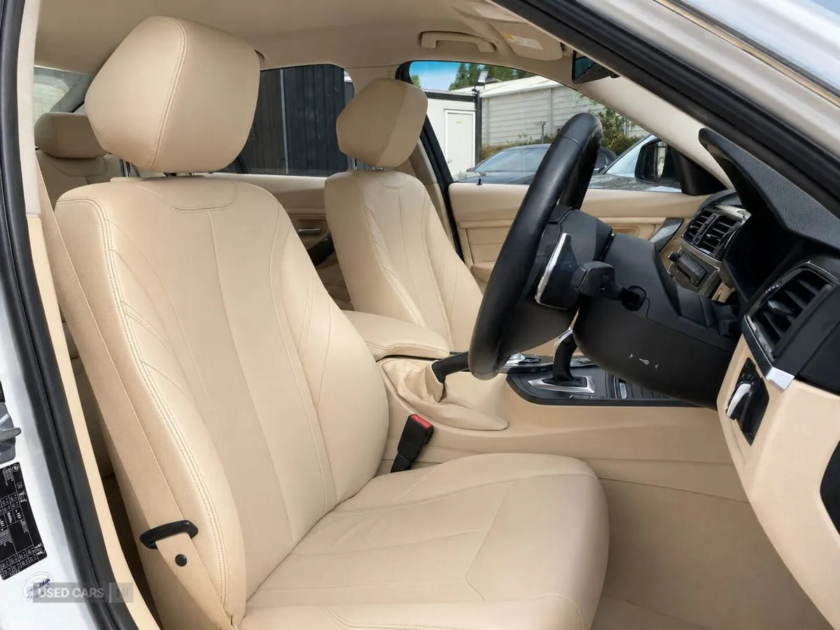 BMW 3-Series , Petrol, 2013, White