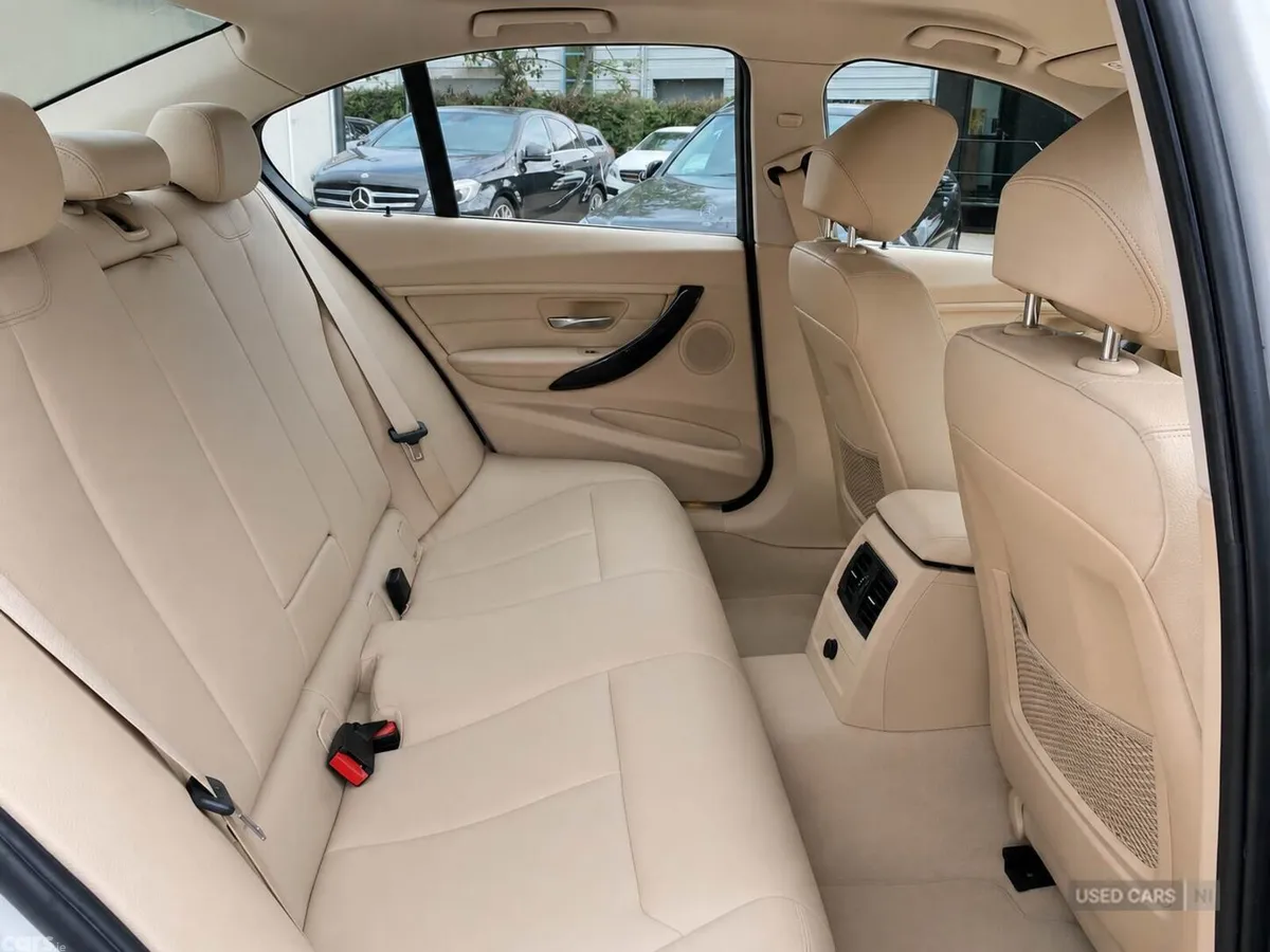 BMW 3-Series , Petrol, 2013, White