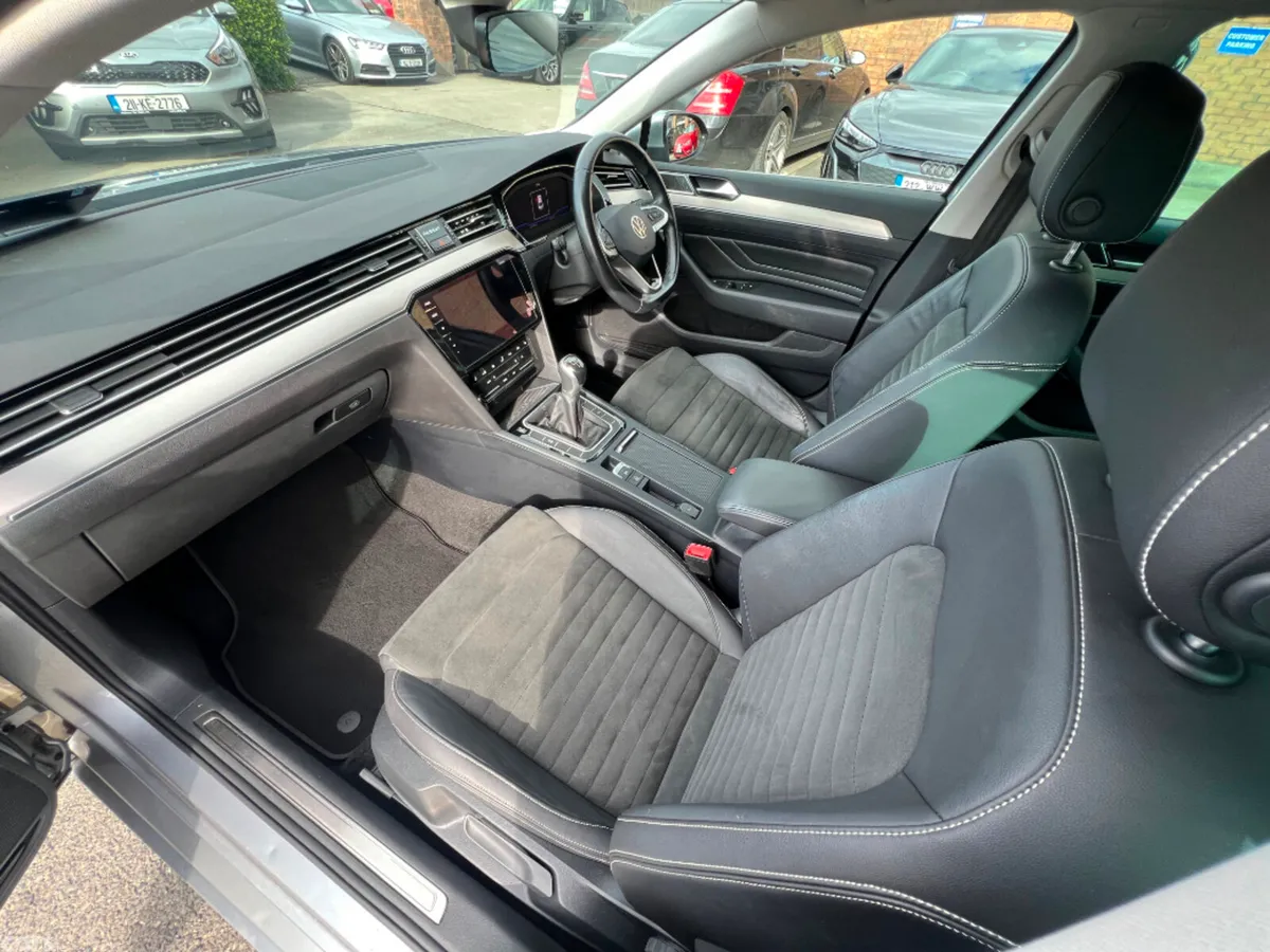 Volkswagen Passat Saloon, Diesel, 2021, Grey