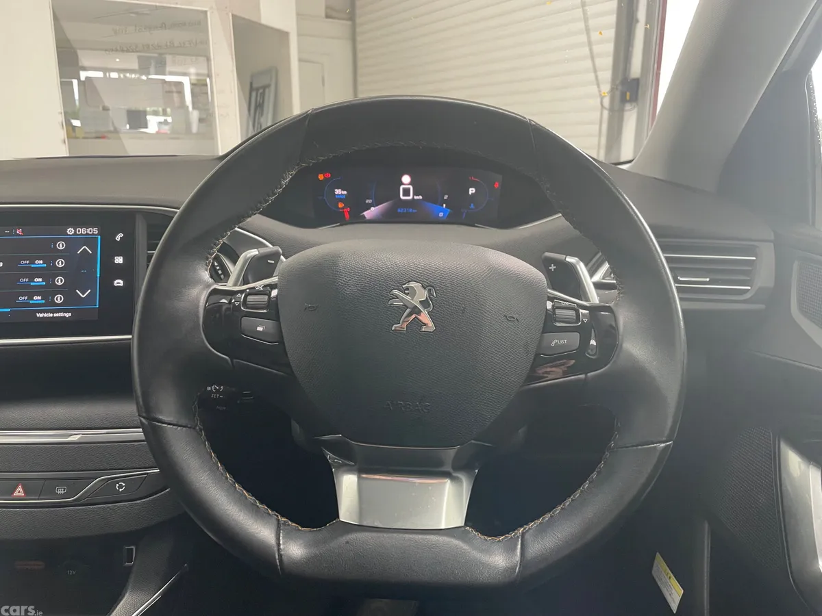 Peugeot 308 Hatchback, Diesel, 2021, White
