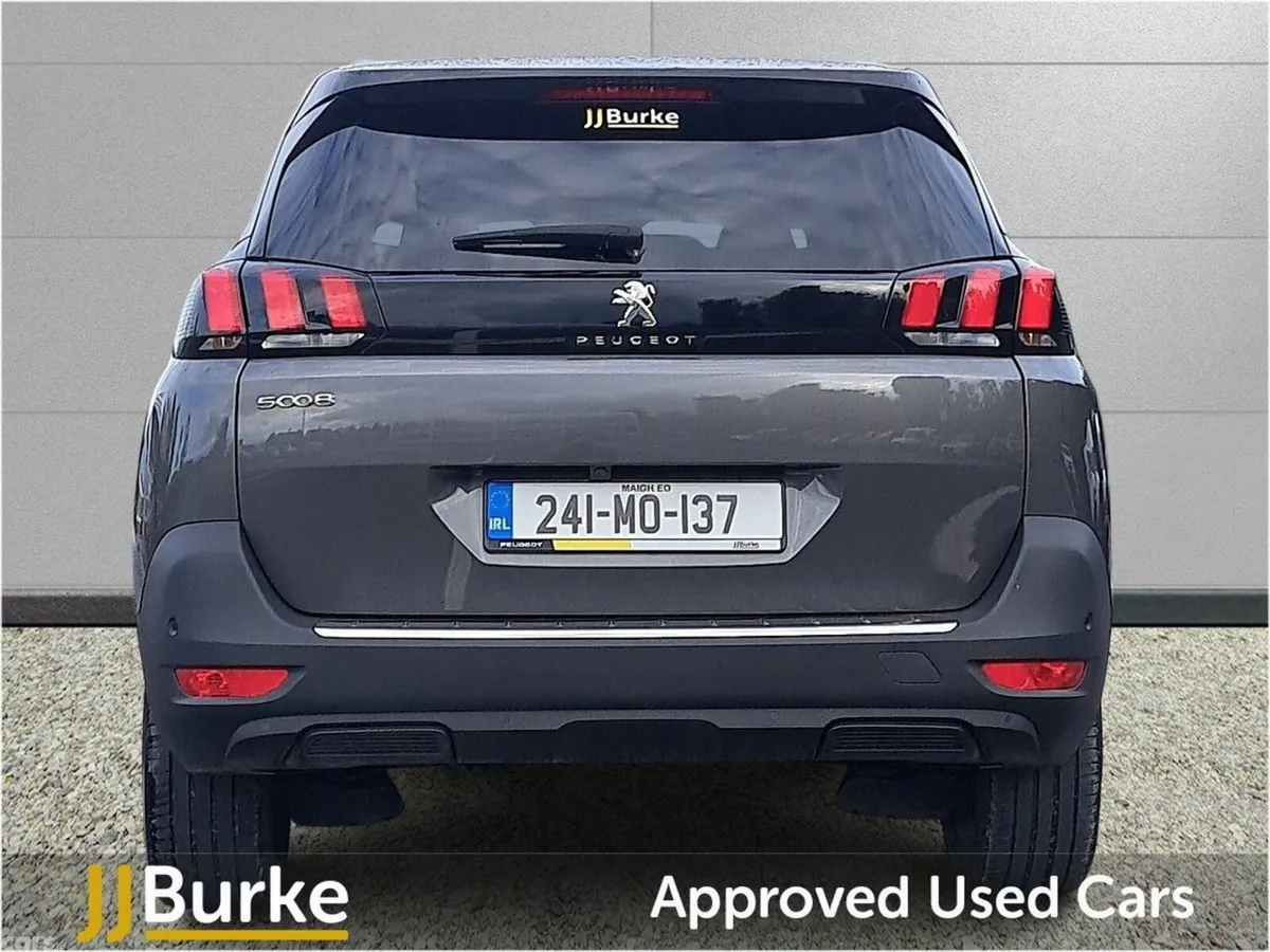 Peugeot 5008 SUV, Diesel, 2024, Grey