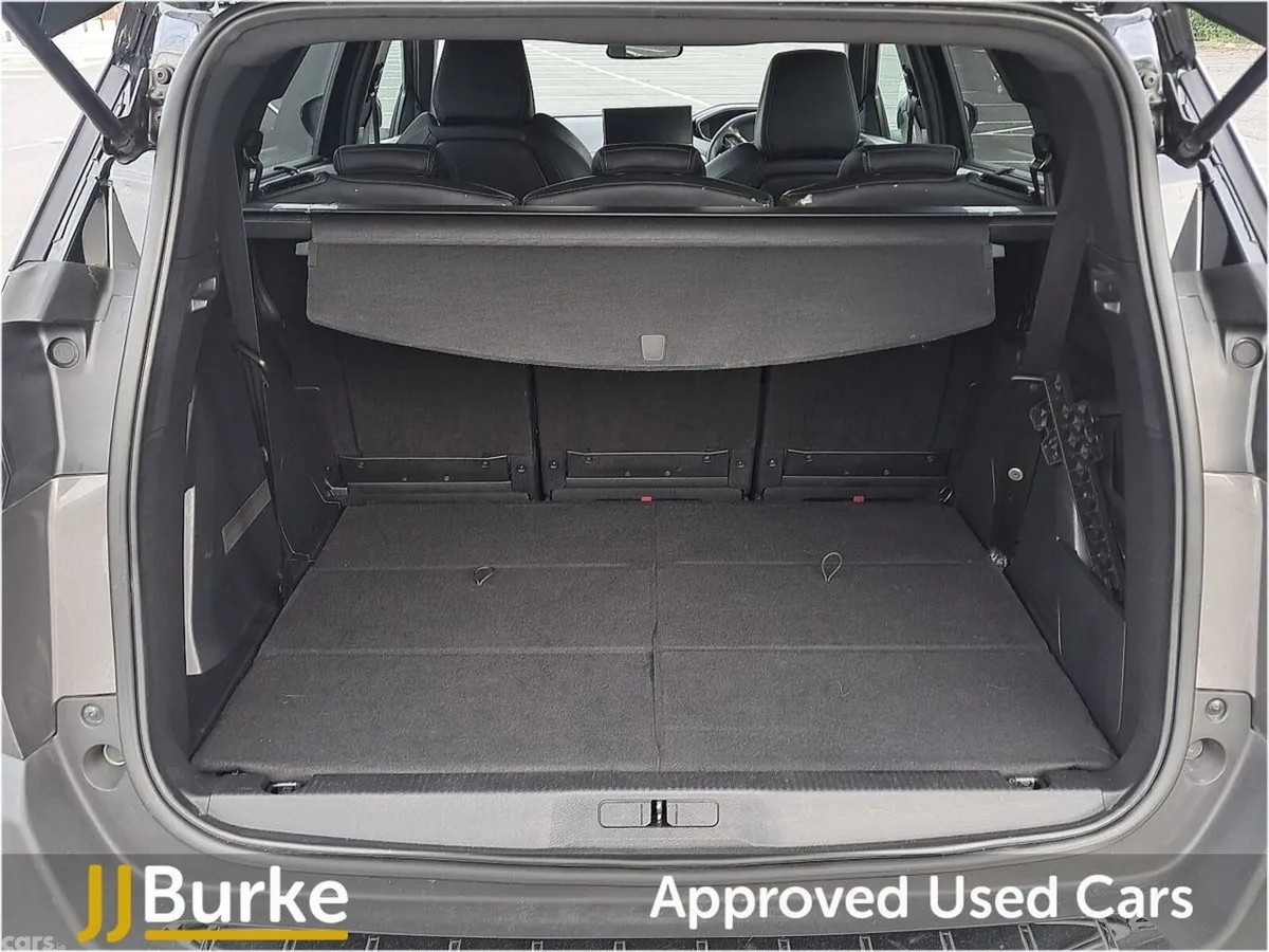Peugeot 5008 SUV, Diesel, 2024, Grey
