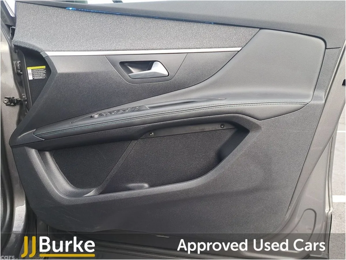 Peugeot 5008 SUV, Diesel, 2024, Grey