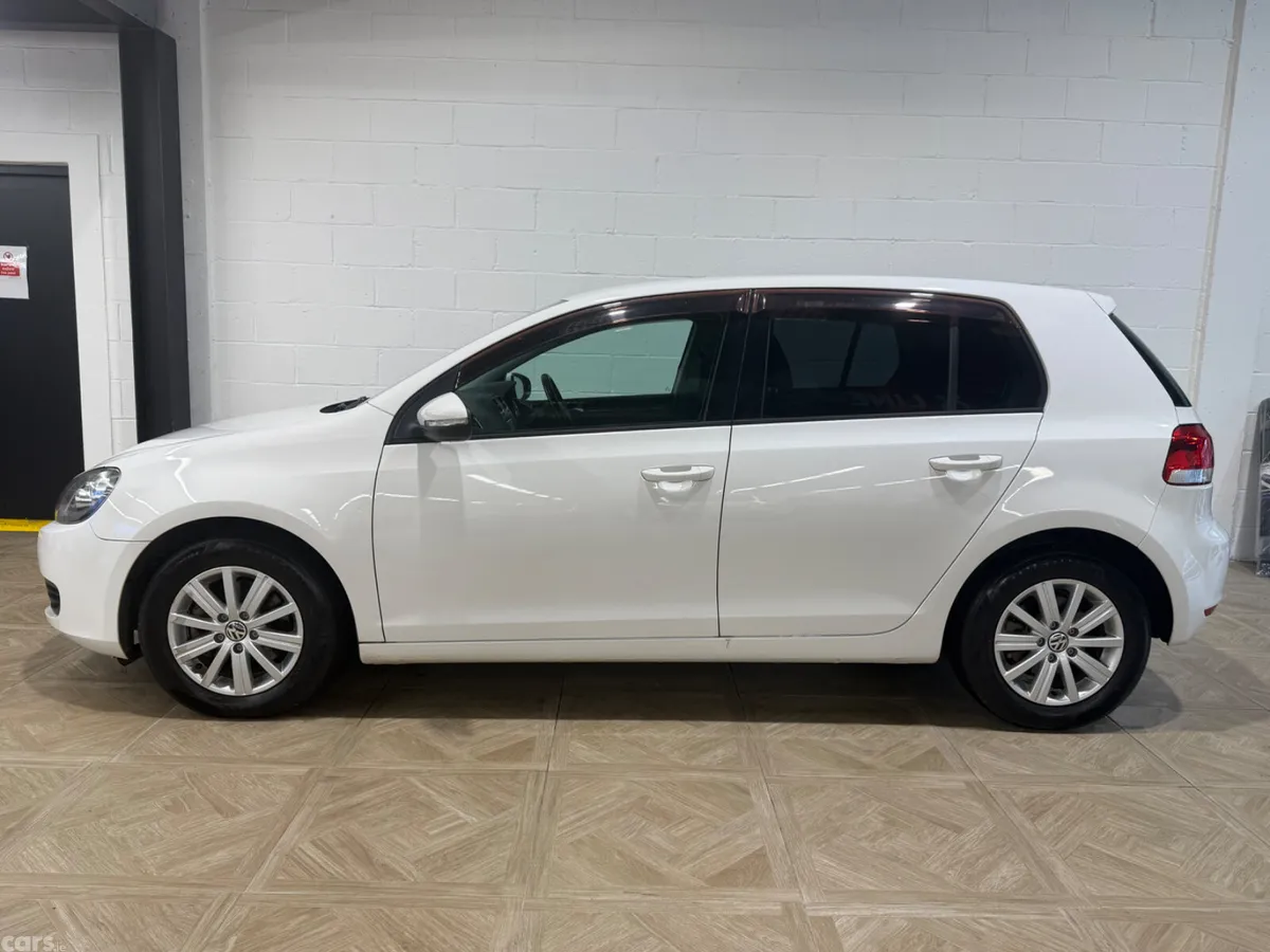 Volkswagen Golf Hatchback, Petrol, 2012, White
