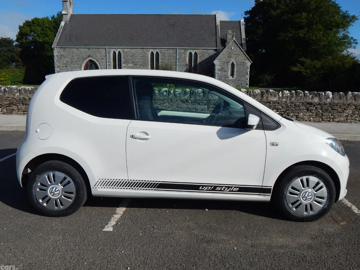 Volkswagen up! Hatchback, Petrol, 2016, White