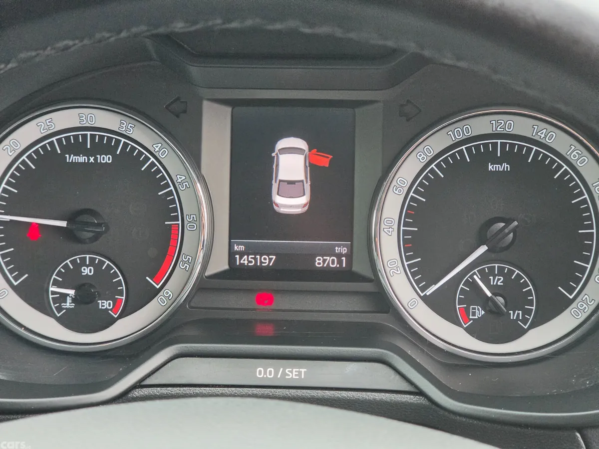 Skoda Octavia Saloon, Diesel, 2018, Grey