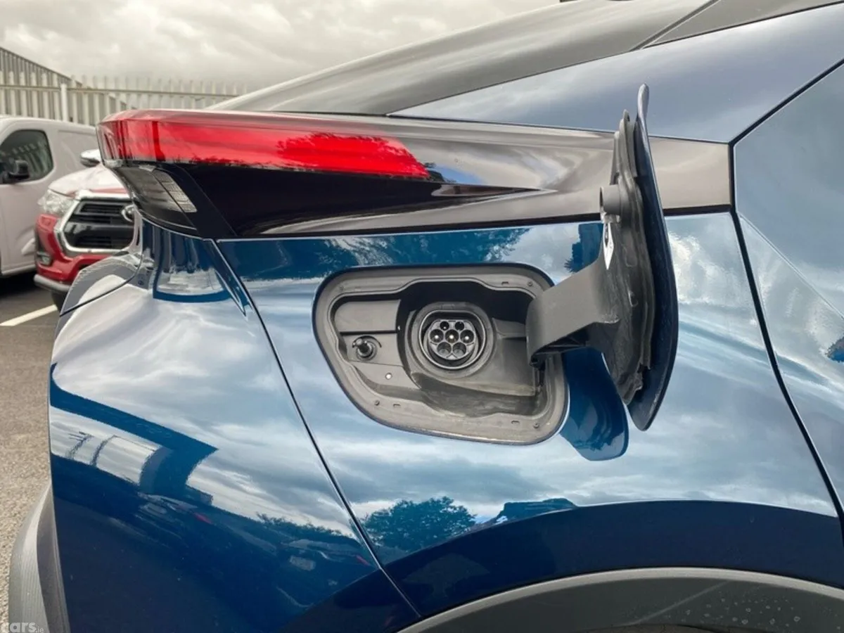 Toyota C-HR Hatchback, Petrol Plug-in Hybrid, 2026, Blue