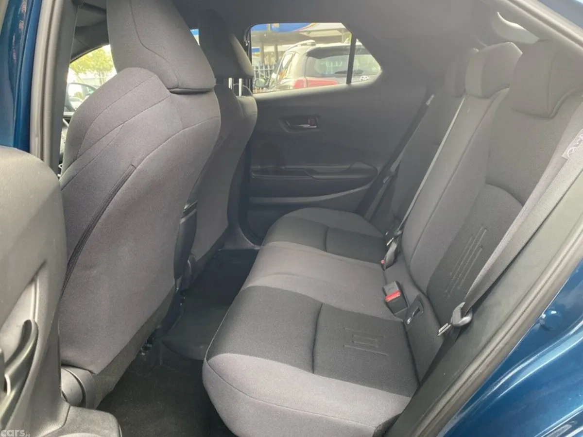 Toyota C-HR Hatchback, Petrol Plug-in Hybrid, 2026, Blue