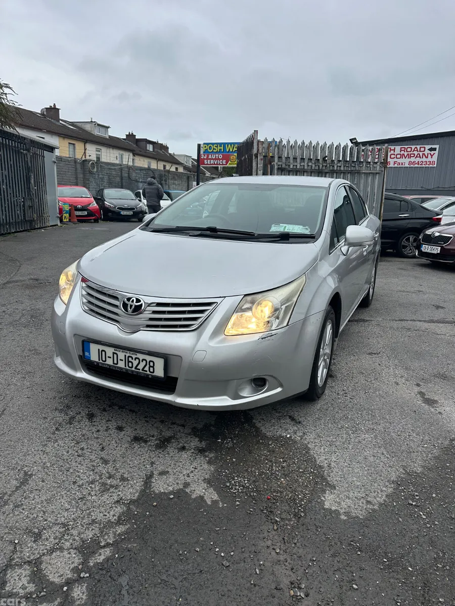 Toyota Avensis Saloon, Diesel, 2010, Silver